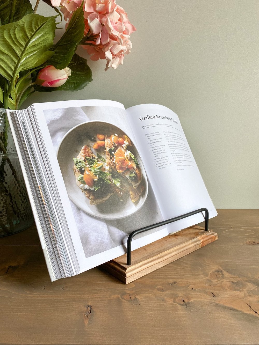 Cookbook Stand - Primrose
